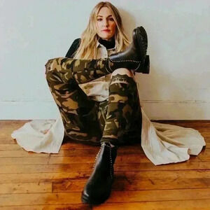 Hayden lightweight camo leggings‎ with knee lace cutout size 2x . Grunge look!
